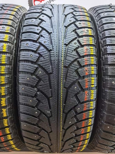 Nokian Hakkapeliitta 5 R18 285/60