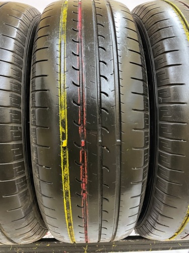 GoodYear EfficienGrip SUV 4X4 R17 215/60 H96