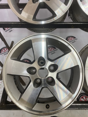 литьё Митсубиши R16 5*114.3 Цо 67.1 Ет38 6.5J