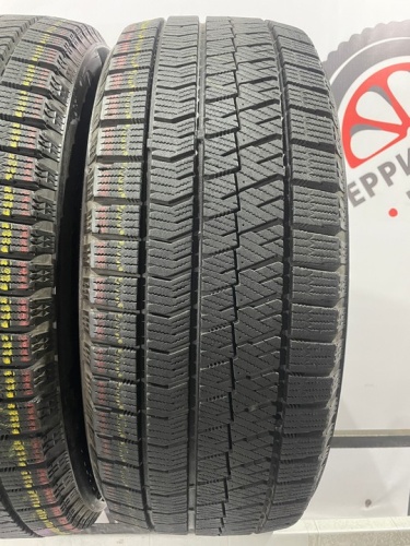 Bridgestone Blizzak VRX2 R17 205/55