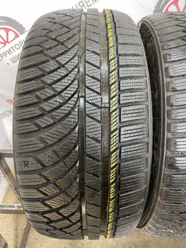 Kumho WinterCraft WP72 245/45 R17 99V