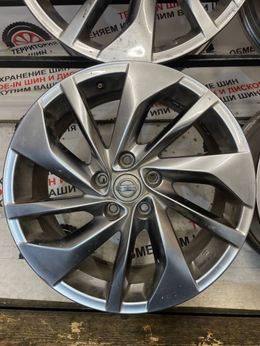 Диски литые Nissan R18	5*114,3	7J ET45 ЦО 66,1
