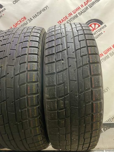 Yokohama Ice Guard IG30 R17 215/50
