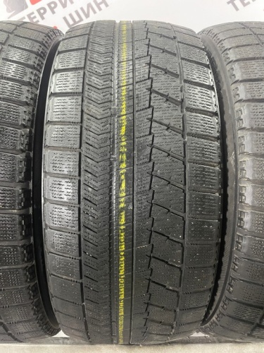 Bridgestone Blizzak VRX R17 225/50