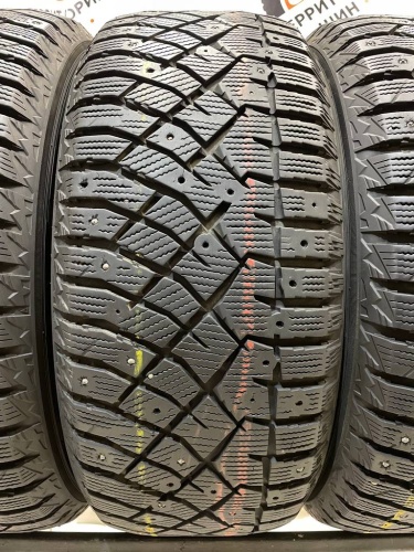 Nitto Therma spike 235/55/17