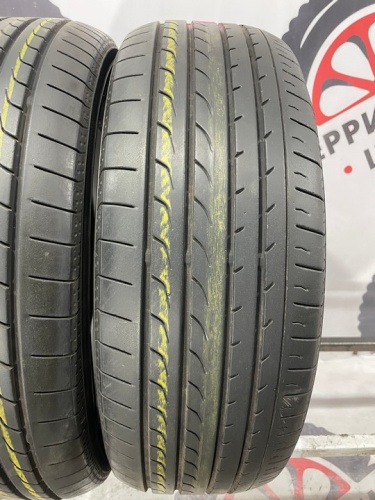 Yokohama BluEarth RV-02 R18 225/50