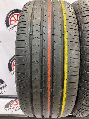 Continental ContiPremiumContact 5 R17	235/55