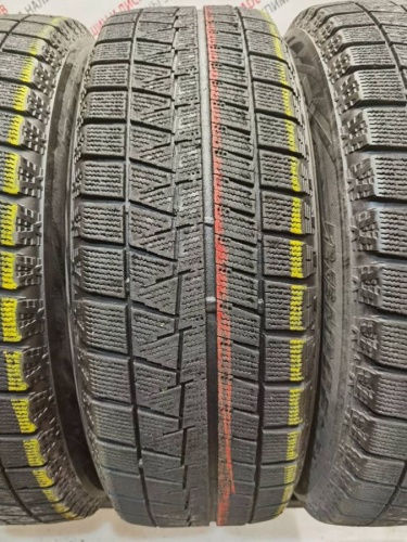 Bridgestone Blizzak Revo GZ R16 215/65