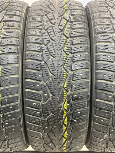 Nokian Tyres Hakkapeliitta R3 R16 215/70