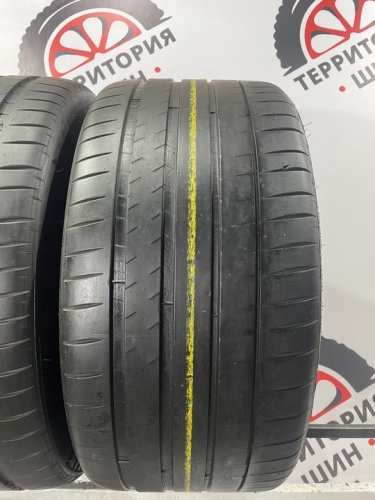 Michelin Pilot Sport 4 S R22 325/35