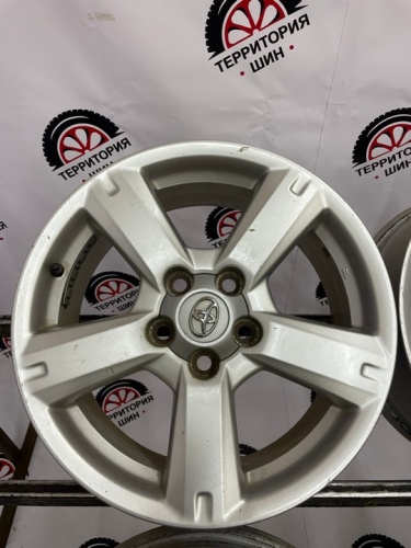 Литье Тойота Оригинал 5*114,3 7J ЕТ45 ЦО60,1 R17