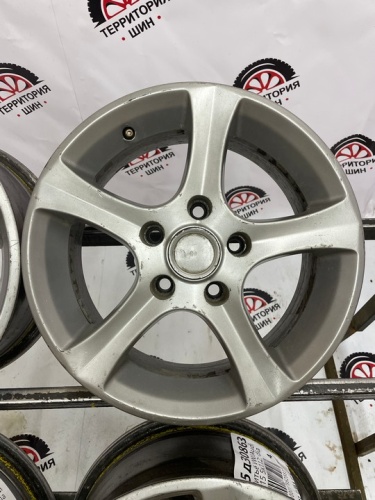 Литьё VW/Audi R15 5x112; dia 66,6; ET 42; 6J