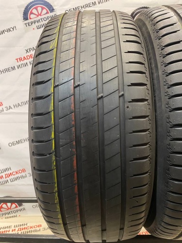 Michelin Latitude Sport 3 R18  235/55