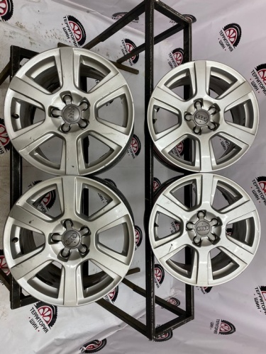 Литье Audi R17 5*112 ЦО66.5 ЕТ39 8J