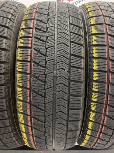 Bridgestone Blizzak VRX R14	175/65