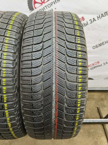 Michelin X-ice x13 245/45 R17 99H