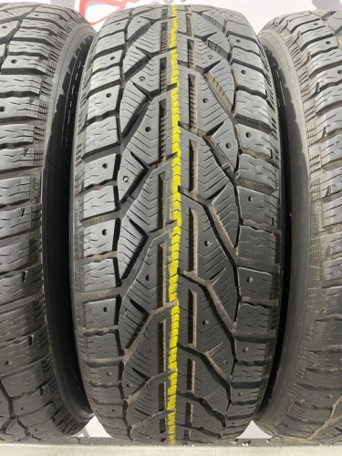 Tigar SUV Ice R17 215/65
