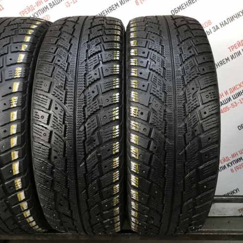 Kumho I'Zen KW15 R17 235/65