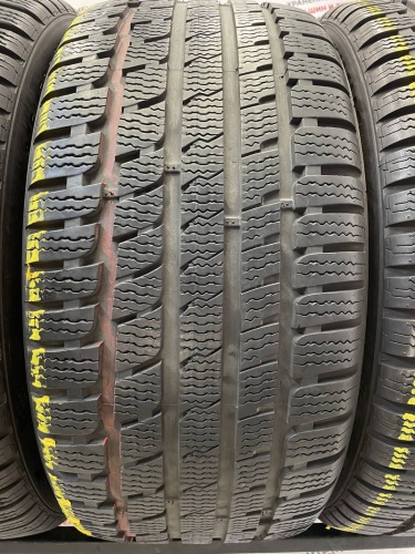 Kumho WinterCraft KW27 R17 245/45