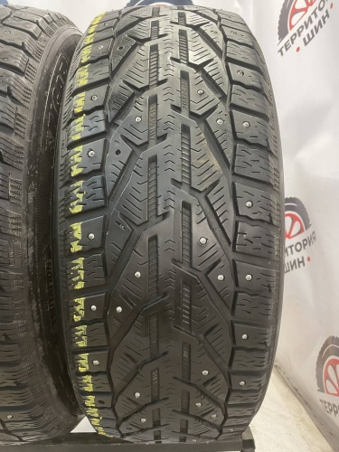 Tigar Ice 215/60 R17