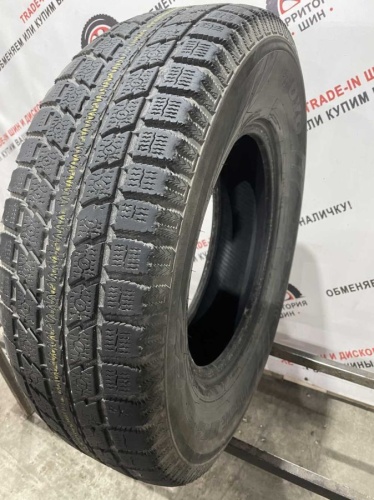 Toyo Observe GSI-5 R16 235/75