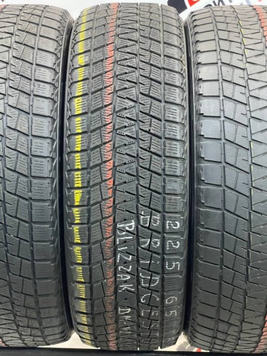 Bridgestone Blizzak DM-V1 R18 225/65