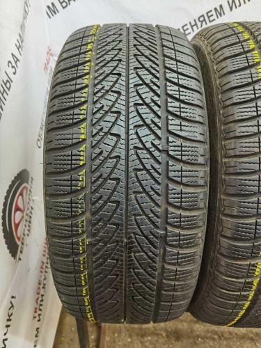 Goodyear UltraGrip Performance 225/40 R18 92V