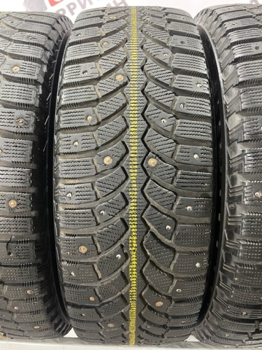Bridgestone Blizzak Spike-01 R16 205/65