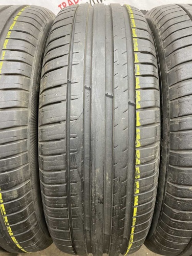 Michelin Pilot Sport 4 SUV R18 225/60 100V