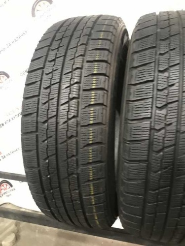 Goodyear Ice Navi Zea II R17 215/60