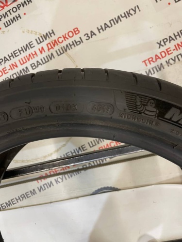 Michelin Pilot Sport 4 R17	215/40