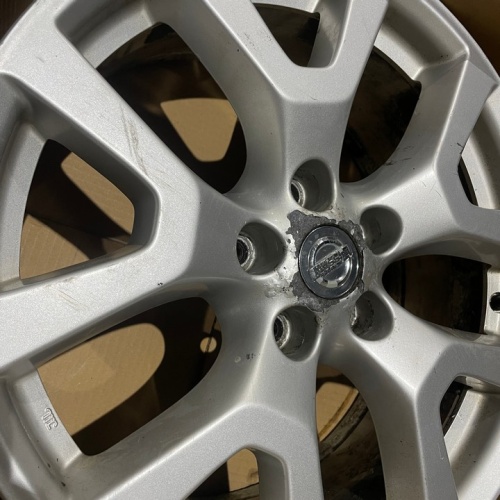 Диски литые Ниссан оригинал R18 5x114.3 ET40 66.1 7J