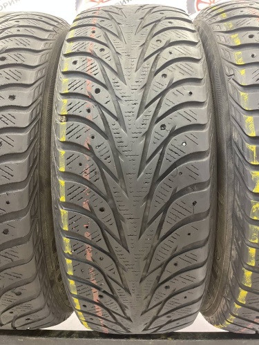 Yokohama Ice Guard ig35 R16 215/65