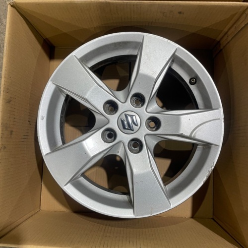 Литые диски Suzuki R16 5x114.3 et50 DIA60.1