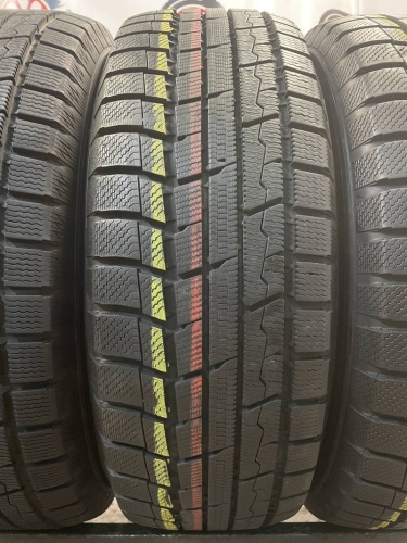 Toyo Winter Tranpath TX R16 215/65