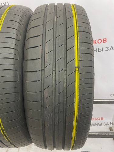 Goodyear EfficientGrip Performance 215/60 96H R17