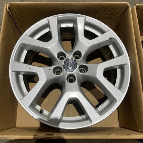 Диски литые Ниссан оригинал R18 5x114.3 ET40 66.1 7J