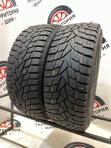 Dunlop SP Winter Ice 02 215/55/16