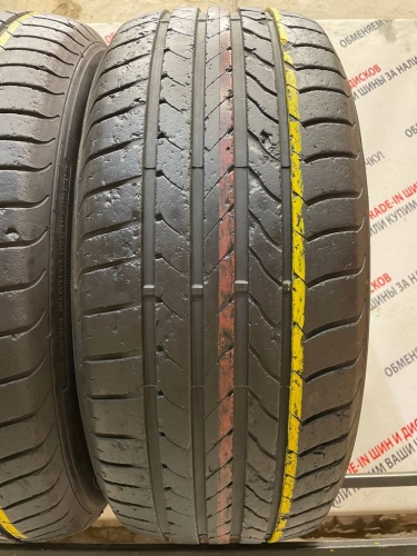 Goodyear EfficientGrip R18	235/55