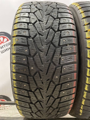 Nokian Hakkapeliitta 7  R18 235/50