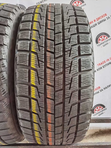 Bridgestone Blizzak Revo 1 R17 235/50