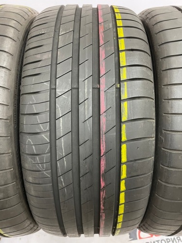 Goodyear Efficient Grip Performace R18 225/40 92W