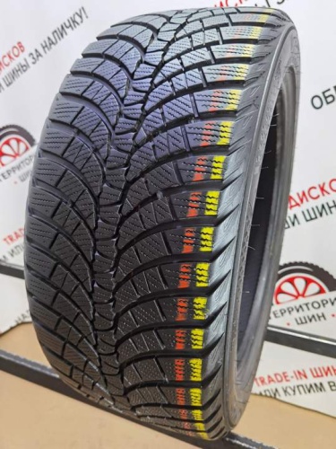 Kumho WP71 R18 255/40