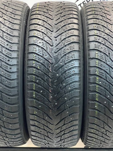 Nokian Tyres Hakkapeliitta 8 SUV R17 235/65