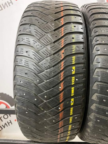 GoodYear Ultra Grip Arctic 2 R17 215/60