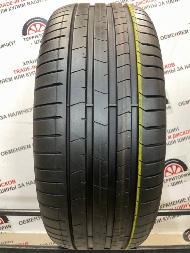 Pirelli PZero PZ4 R19	265/50