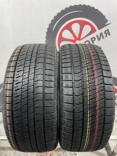 Bridgestone Blizzak Ice R17 225/50